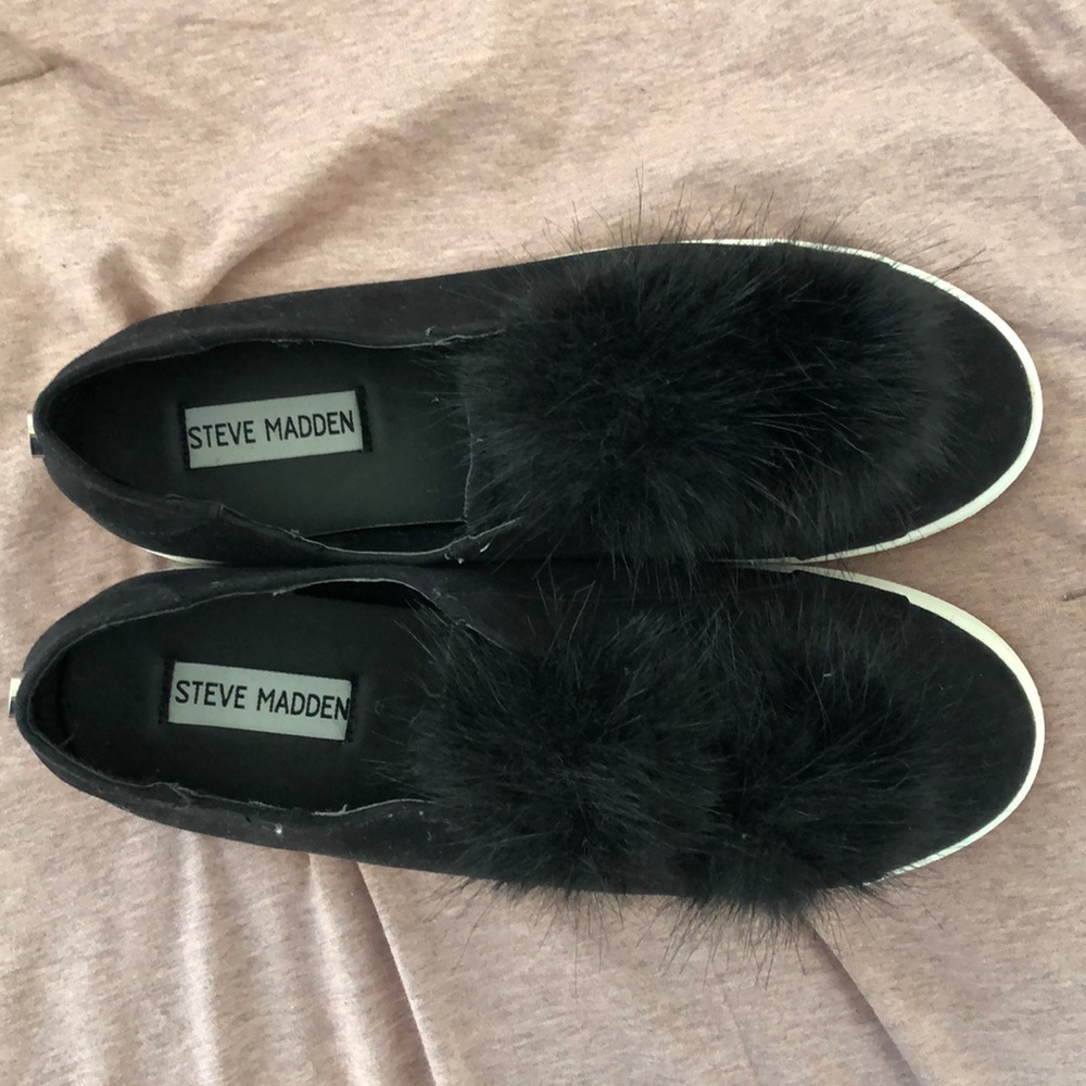 Steve Madden slip ons